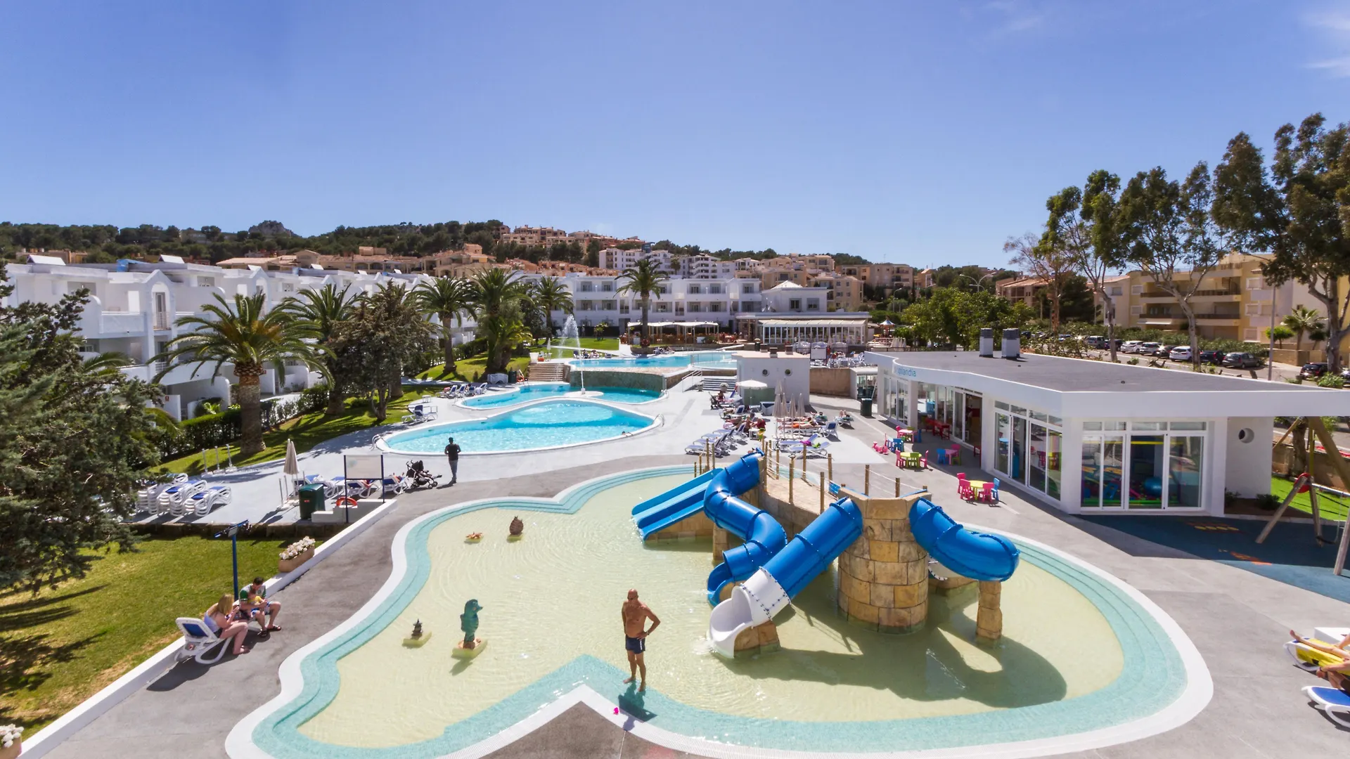 アパートホテル Jutlandia Family Resort サンタ・ポンサ