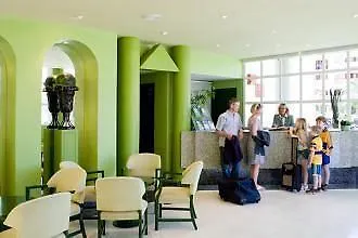 Jutlandia Family Resort サンタ・ポンサ アパートホテル